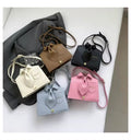 Mini Sac Bandoulière Femme – Détail Cravate